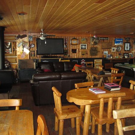 Log Inn & Pub Avola 外观 照片